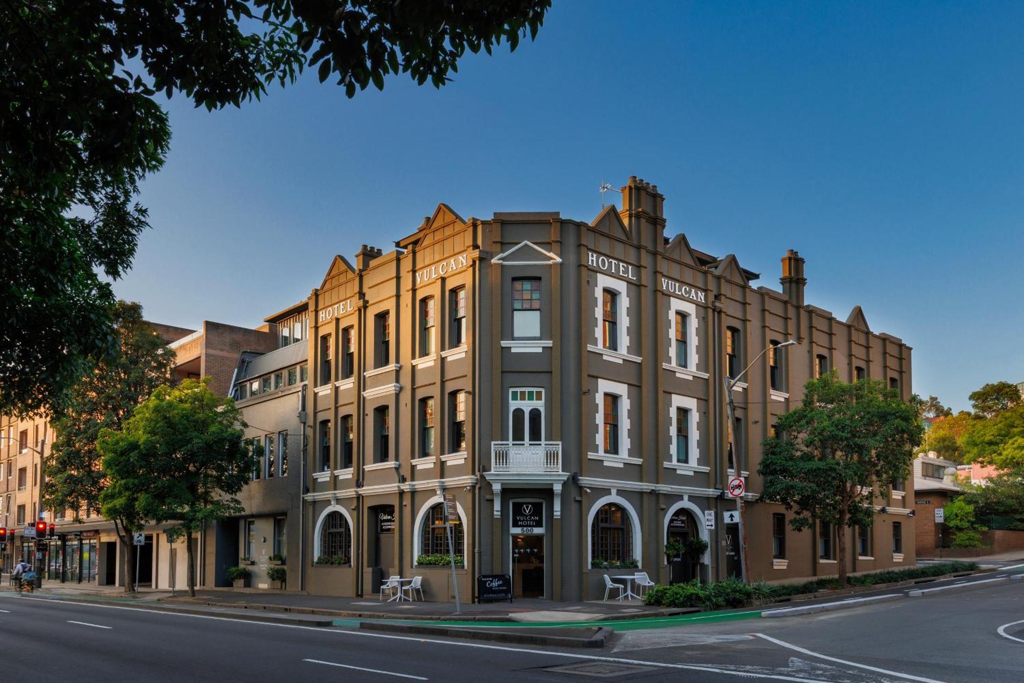 Vulcan Hotel 4*