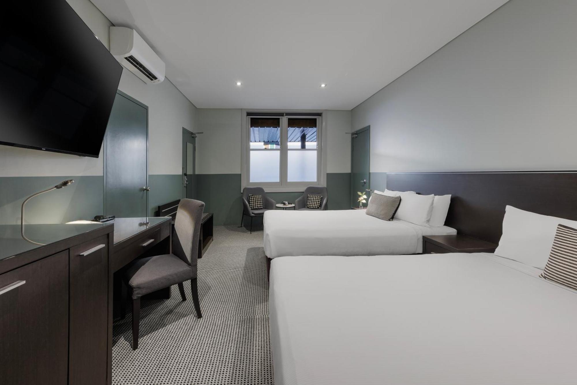 Vulcan Hotel 4*